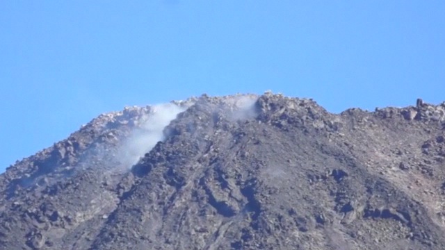 Arenal Volcano Venting.m4v