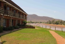 06c Samburu Lodge cabins 9681
