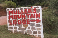 14a Muller's Mountain Lodge sign 